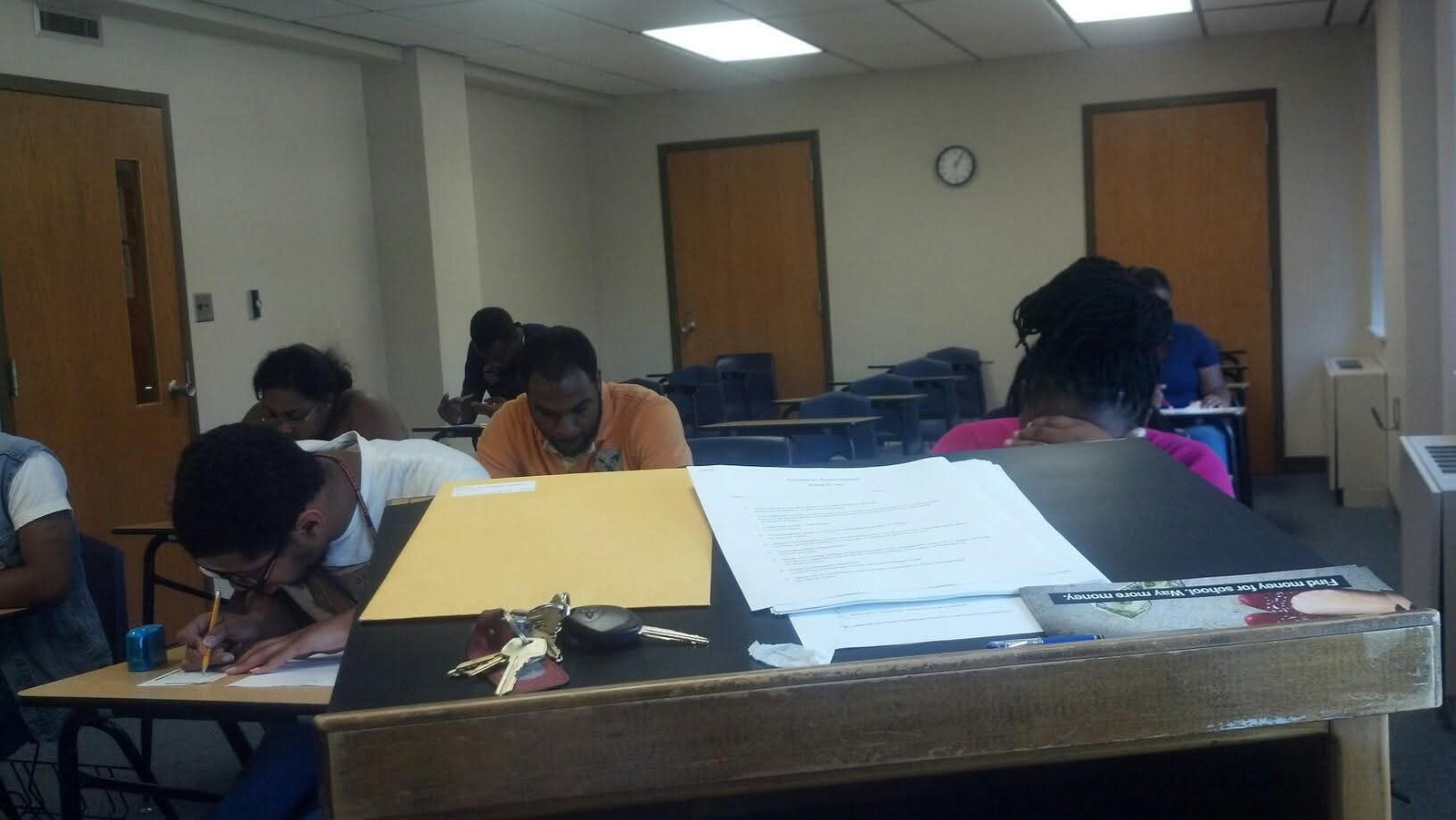 Dean Brannon Institute students working together in a session
